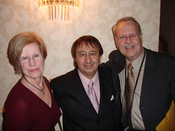 Ronnie I (president of UGHA) with Pam & Charlie, 2007