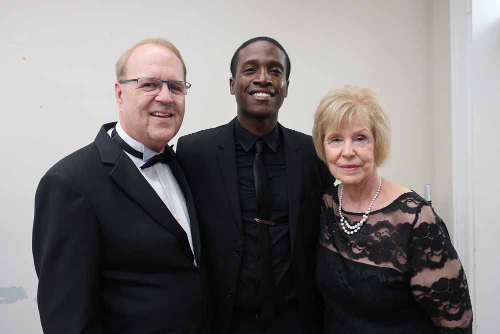 Pam & Charlie Horner with De'Sean Dooley at the Meet & Greet reception